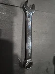 Snap-on Tools Usa 9/16" Sae Hex, Spline Short Combination Wrench OES18B. Fixed Price $35.00.