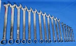 18 Pc Snap-on SOEXSAE01FBR Flank Dr + Combination Wrench Set Missing 9/16". Fixed Price $899.95.