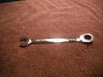 Husky 5/8" Reversable Ratcheting Combination Wrench 65420. Fixed Price $10.00.