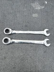 (2) Craftsman Industrial Usa Reversible Ratcheting Wrenches Nos 2462 7/16 42414. Fixed Price $18.00.