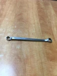 Snap-on Tools Usa XB2022 5/8" 11/16" Offset Box End Wrench. Fixed Price $12.99.