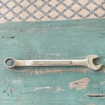Craftsman 13/16 Combination Wrench Forged Steel Sae Non-ratcheting VV-44102. Fixed Price $12.00.