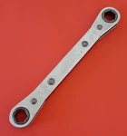 Snap-on Tools 12MM 13MM Ratcheting Box Wrench Usa 6PT Point RBM1213SA. Fixed Price $26.83.