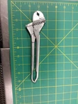 Hunter Tools Usa #27GG-8P Gear Grip Adjustable Wrench. Fixed Price $40.00.