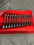Blue-point BOERMS712 Pcs Ratcheting Metric Combination Wrench Set 8-19MM. Fixed Price $200.00.