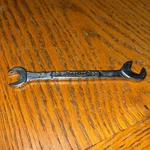 Snap NO.DS2018A Sae 5/16" X 9/32" 4 Way Angle Offset Open End Ignition Wrench. Fixed Price $6.00.