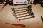 Blue Point Pc Flex Head Standard Reversible Ratchet Set 5/16 To 3/4" Snap On. Fixed Price $140.00.