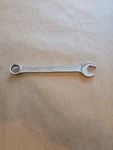 Mac Tools 11/16" 12PT Sae Chrome Combination Wrench Usa CW22R. Fixed Price $19.00.