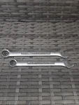 Craftsman 2 Piece 5/8 VV-44697, 9/16 VV-44696 Wrenches Bundle Lot. Fixed Price $7.91.
