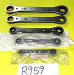 Snap-on Tools 5 Piece Sae. Degree Offset Ratcheting Box End Wrenches 6 Point. Fixed Price $155.00.