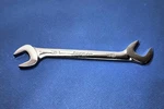 Snap-on Tools Usa New 7/8" Sae 4 Way Open End Angle Head Chrome Wrench VS28B. Fixed Price $62.99.