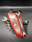 Craftsman 7PC Universal Combination Wrench Set 914018 5/16 - 11/16 Inch. Fixed Price $30.00.