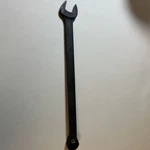 Snap On 11/16 12 Point Sae Flank Drive Combo Wrench Industrial FINISH-GOEXL22B. Fixed Price $20.00.