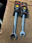2 * New Large Gearwrench Sae Ratcheting Combination Wrenches 13/16" & 15/16". Fixed Price $34.99.