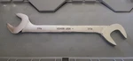 Snap-on 4-WAY Angle Head Wrench 1-1/4" VS40B Barely Used. Fixed Price $60.00.
