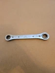 Mac Tools 5/8"-11/16" 12PT Sae Chrome Ratcheting Box Wrench RBW-20. Fixed Price $16.00.