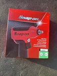For Snap On MG325G 3/8 Air Impact Wrench New Green. Fixed Price $465.00.
