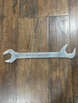 Matco Professional Tools Usa Way Angle Wrench Sae 1" SPW143 Slim Profile Vtg. Fixed Price $24.99.