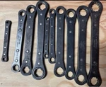 Snapon 10PC Ratcheting Box End WRENCHGR2830A. Fixed Price $215.00.