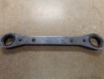Snap On 3/4"-13/16" 12PT Sae Chrome Ratcheting Box End Wrench R-2426. Fixed Price $7.99.